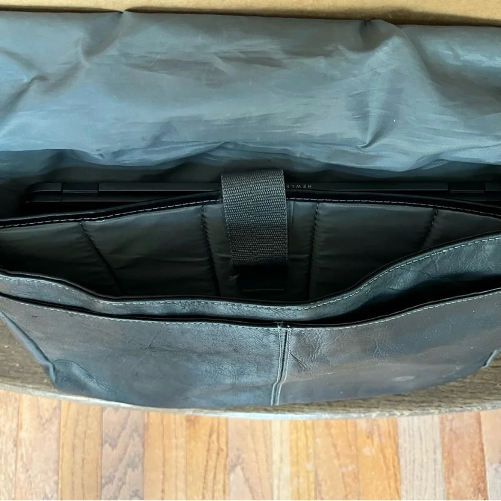 Classic Black Leather Messenger Bag